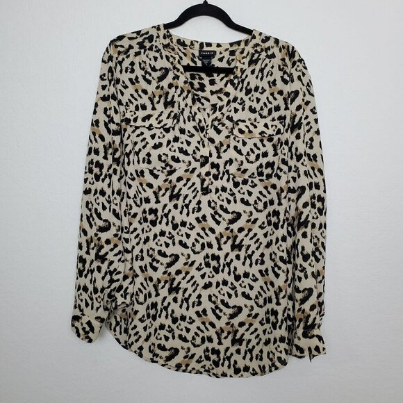 torrid Tops - Torrid Womens Top Size 1X Animal Print Mob Wife Long Sleeve Pockets V-Neck